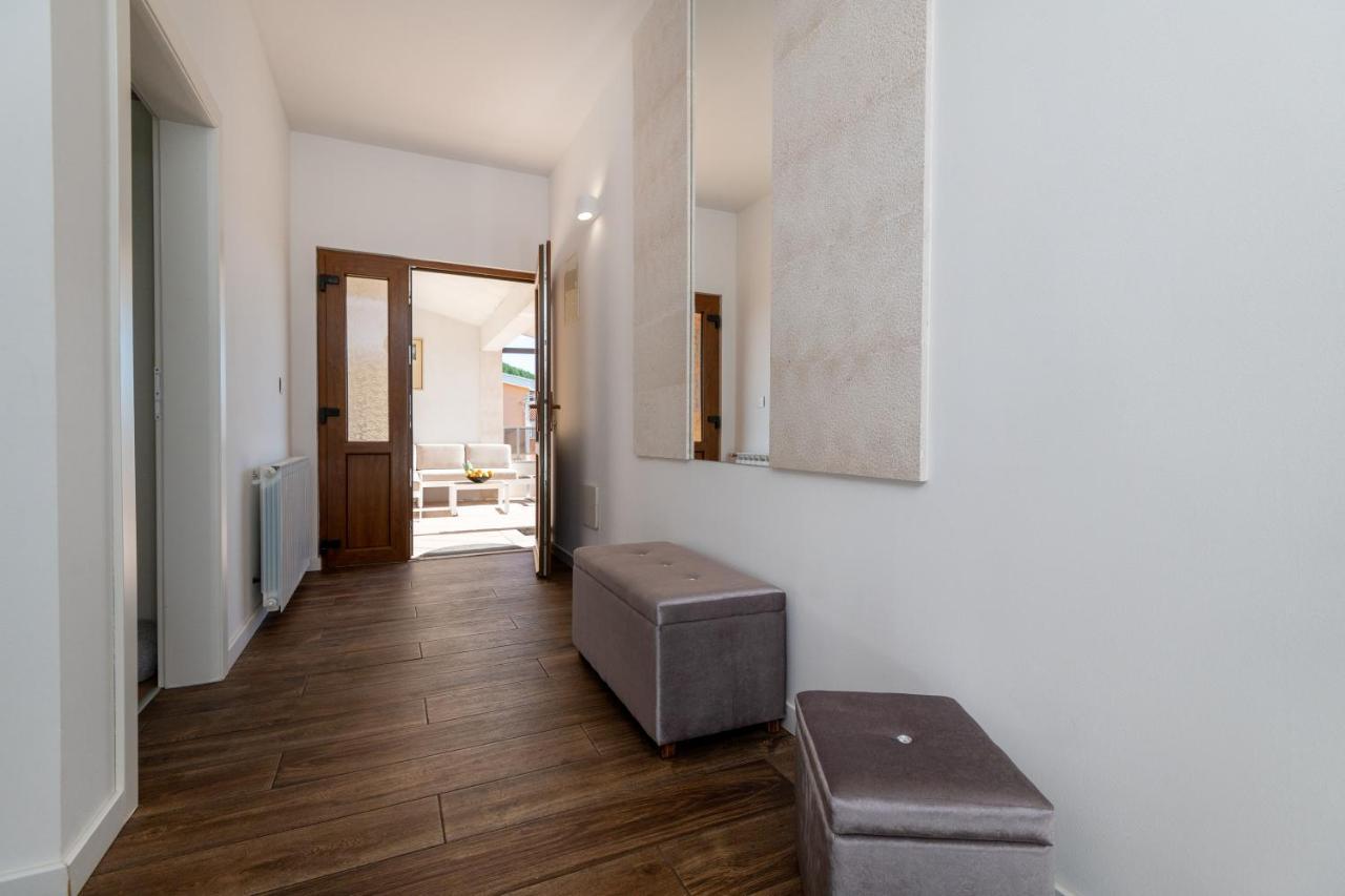 Iva Apartment Макарска Экстерьер фото